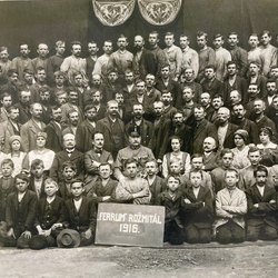 Employees of Ferrum a.s. in 1917
